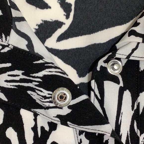 Chico’s 0 Zenergy Neema animal print dress size small NWT - Picture 7 of 15